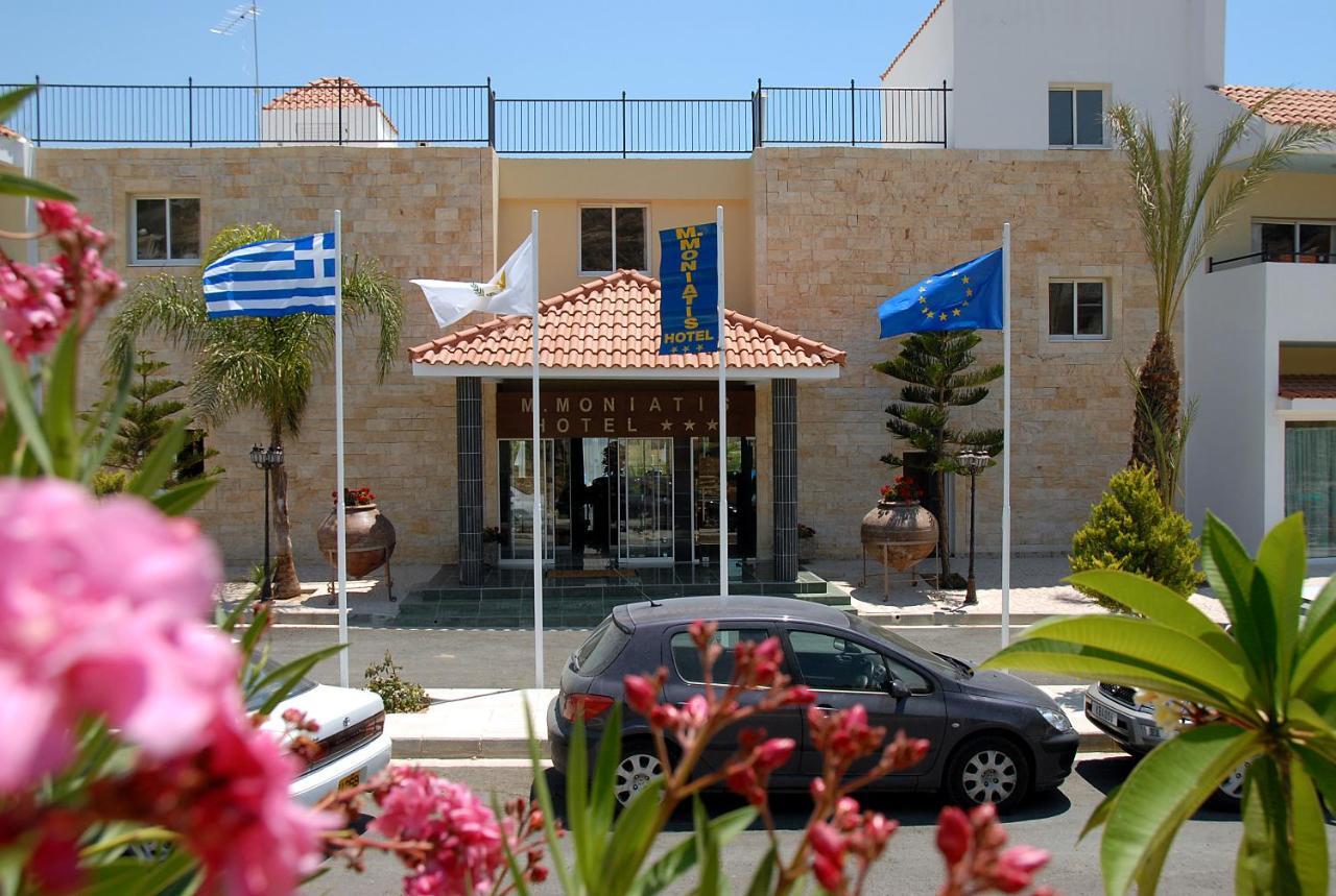 M. Moniatis Hotel Limassol Exterior foto